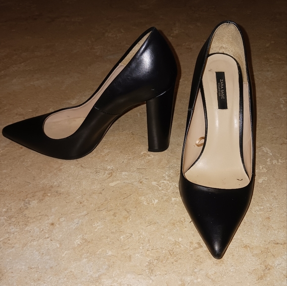 Zara Black Pointy Toe Block Heels - Picture 2 of 15